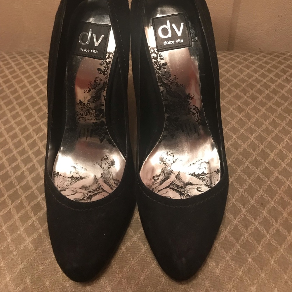 Dolce Vita black suede pump size 7